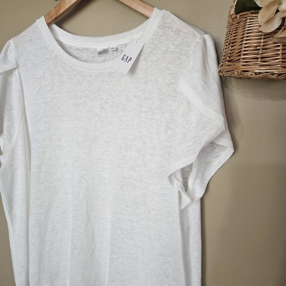 GAP Women's Classic White Short Sleeve Tee - Picture 5 of 8